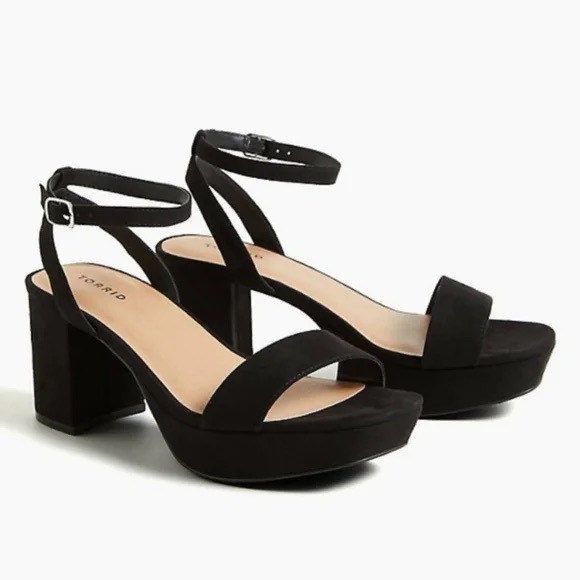 torrid Shoes - BLACK PLATFORM BLOCK HEEL PUMP